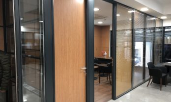 Klasik Kapaklı Jaluji Ofis Bölme