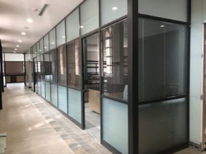 Klasik Kapaklı Jaluji Ofis Bölme