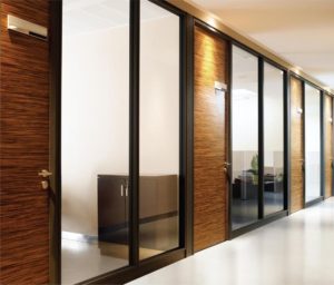 Ahşap Kapı Yüzey Malzemesi : MDFlam / Laminat / Lake / Doğal Kaplama